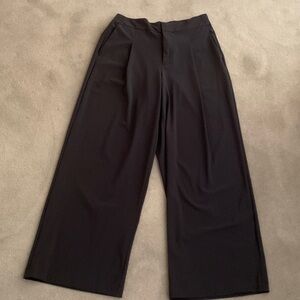 Athleta Grey Wide-Leg Trousers. Made of Nylon, Spandex and Elastane